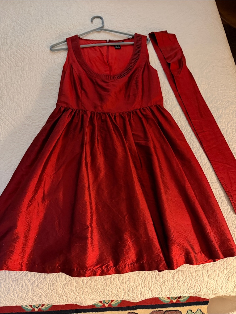 Beautiful Kensie Red Satin Fit-and-Flare Cocktail Dress with Sash, like new